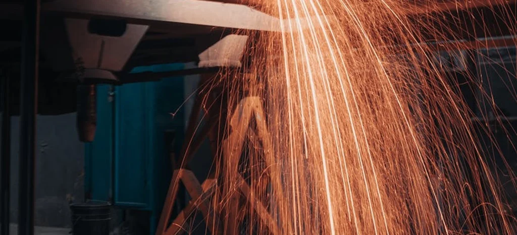 Manufacturing Relationships. Distributing Quality.